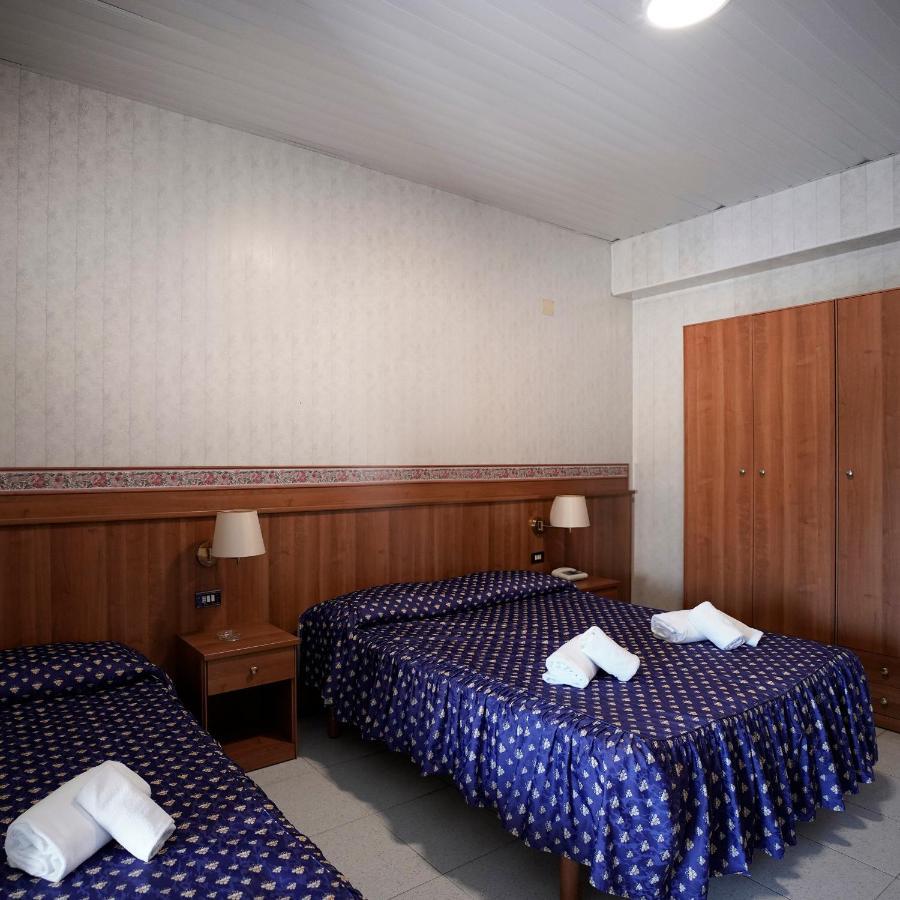 Hotel Capys Capua Exterior photo